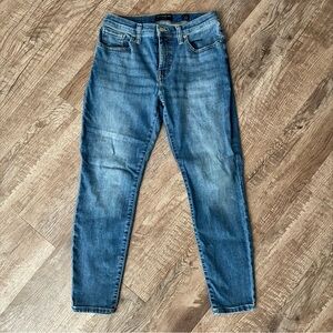 Lucky Brand Light Blue Ankle Jeans
